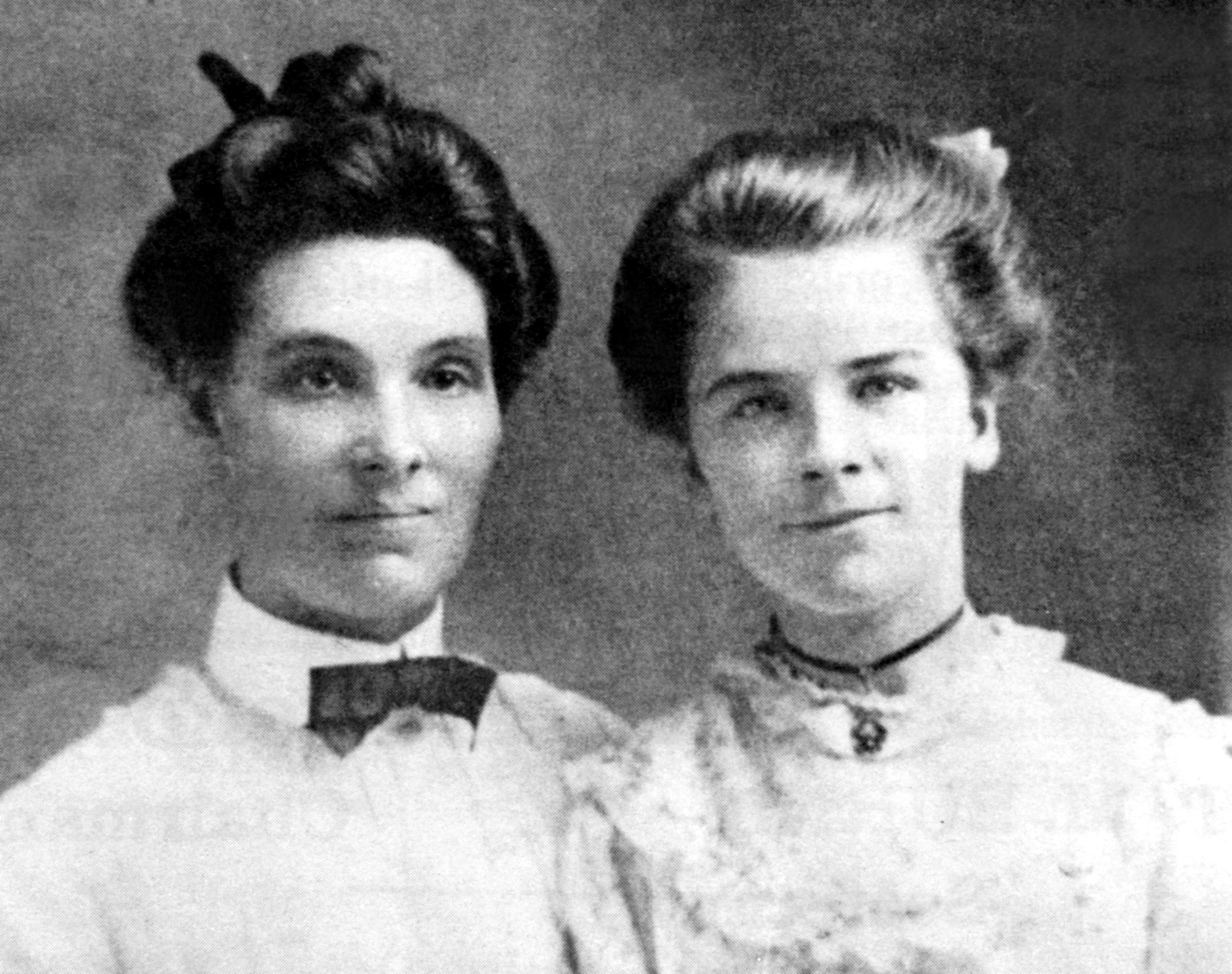 Sisters Bessie (left) and Nellie McGowan (right) lived on Partridge Island while it was a quarantine island.(Robb Collection, Heritage Resources)