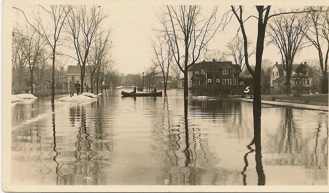 Canoeing through the streets of Fredericton in 1936. (Barry Murray's private photo collection)